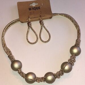 Unique Gold Tone Necklace and Earring Set